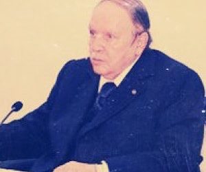 Algeria: Bouteflika allegedly confirms he will run, opposition calls it “irresponsible”F