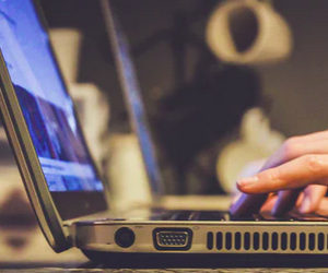 Algerian regime increases attacks on pro-democracy activists and opponents over the Internet