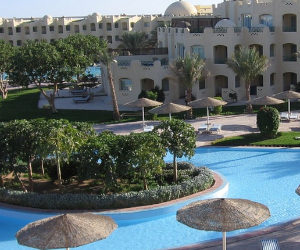 Egypt: Covid-19 fallout, Hurghada resort and village in the Daqahliya on lockdown