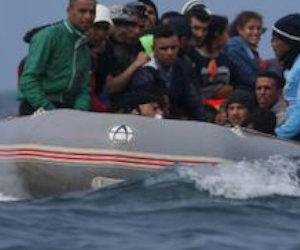 Morocco: 100 migrants rescued by Moroccan navy off the coast of Nador