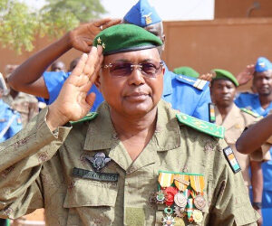 Niger: Army sides with presidential guard in ousting president Bezoum